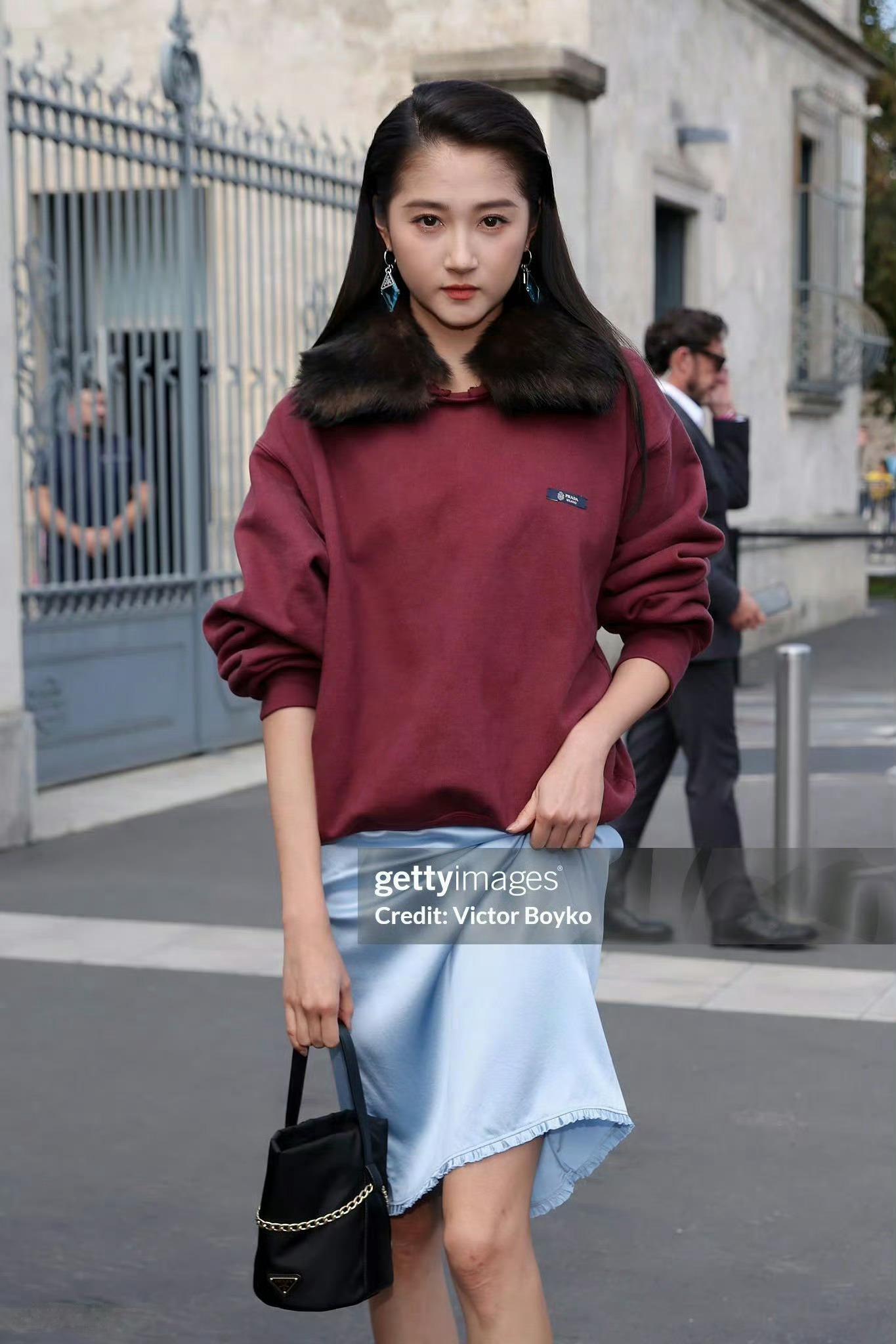 关晓彤李现秀场同框关晓彤李现秀场同框[哇] ​​​