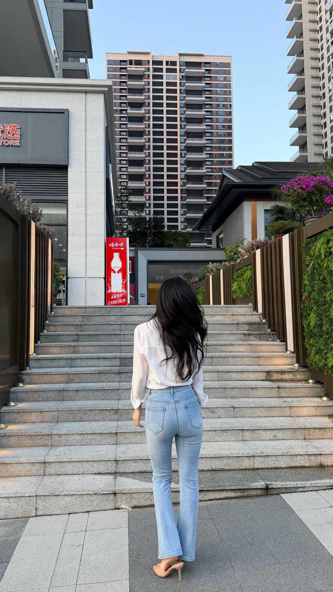 如果人生总是后知后觉，那就在拥有时候珍惜一切