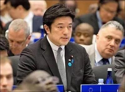 日本前外务省大臣中山泰秀说了一句大实话，你只要仔细看中国对我们的制裁，不仅仅是发