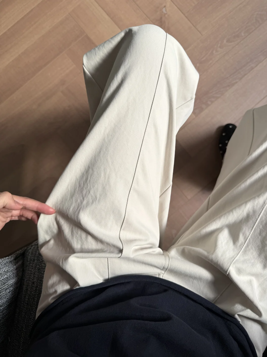 这条薄款西裤就是我的夏天本命裤！！