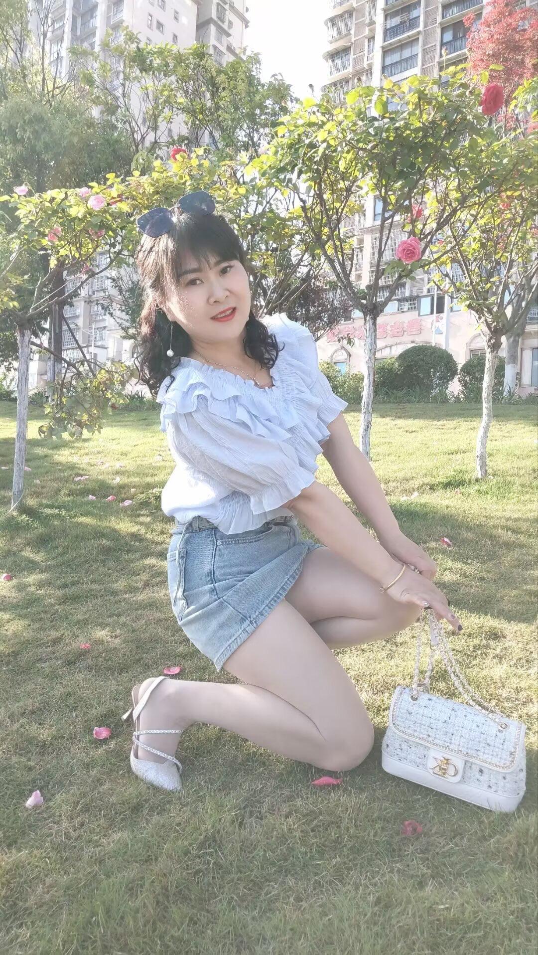 你这个偷心的贼，转身头也不回…