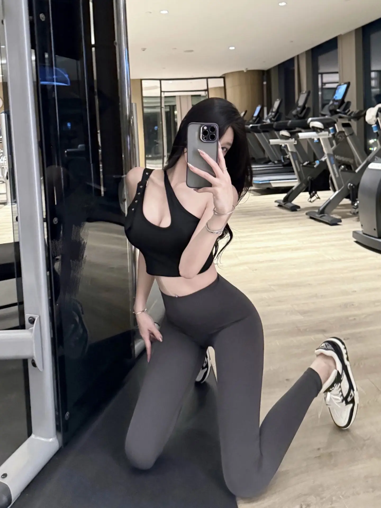 叫姐姐 不要叫妈妈👩。