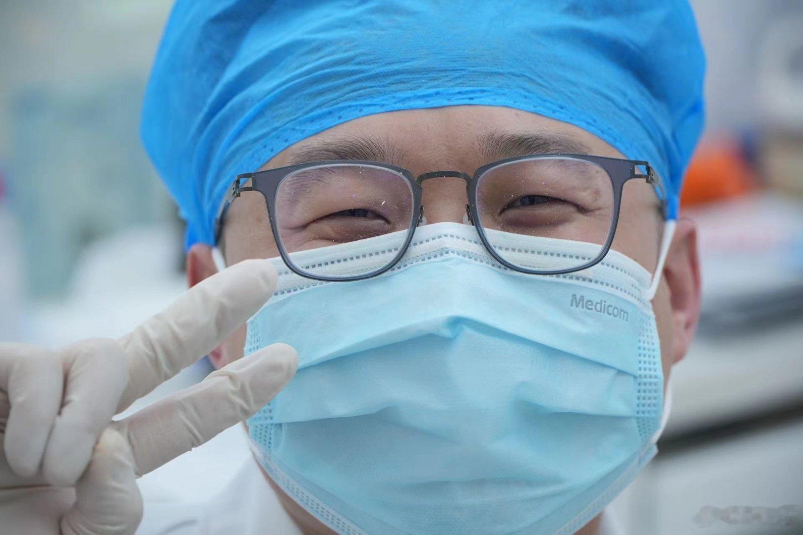 【男男交友3】第三位男嘉宾个人情况：27-172-65-0m地点 ：西安工作：口