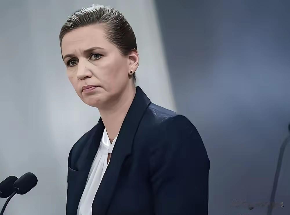 亲美反俄急先锋丹麦这回彻底傻眼了，因为美国下一个收拾的对象就是它。
​一直以来，