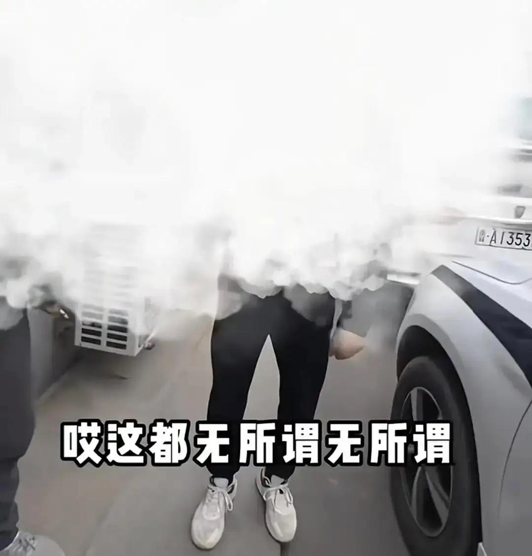 济南工地10元管饱，卤肉饭被当场倒掉，济南到饭姐不允许方圆百米内有同行摆摊。起因