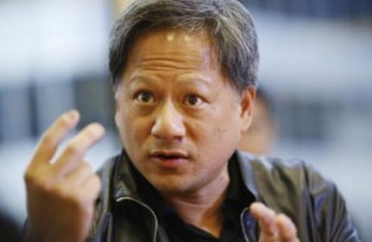 黄仁勋嘲讽美国政客没脑子，你把芯片白给解放军用，人家也不会用。据CNN报道，英伟