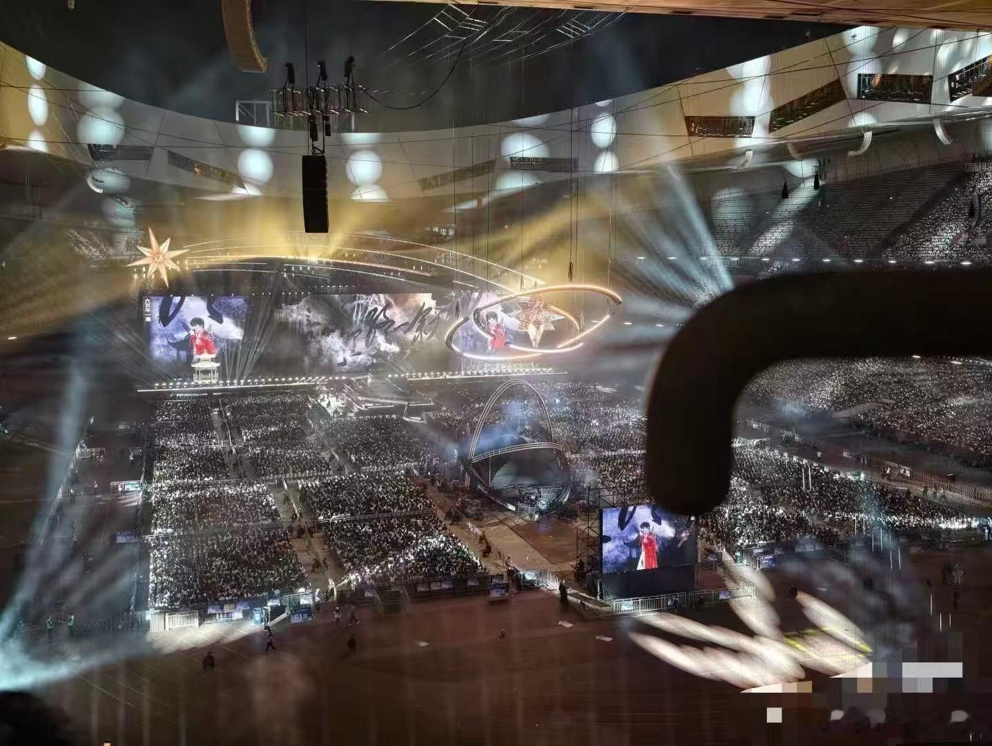 周深鸟巢第三场上座率 周深鸟巢演唱会day3上座率 谁看了现场不惊叹！鸟巢连开来
