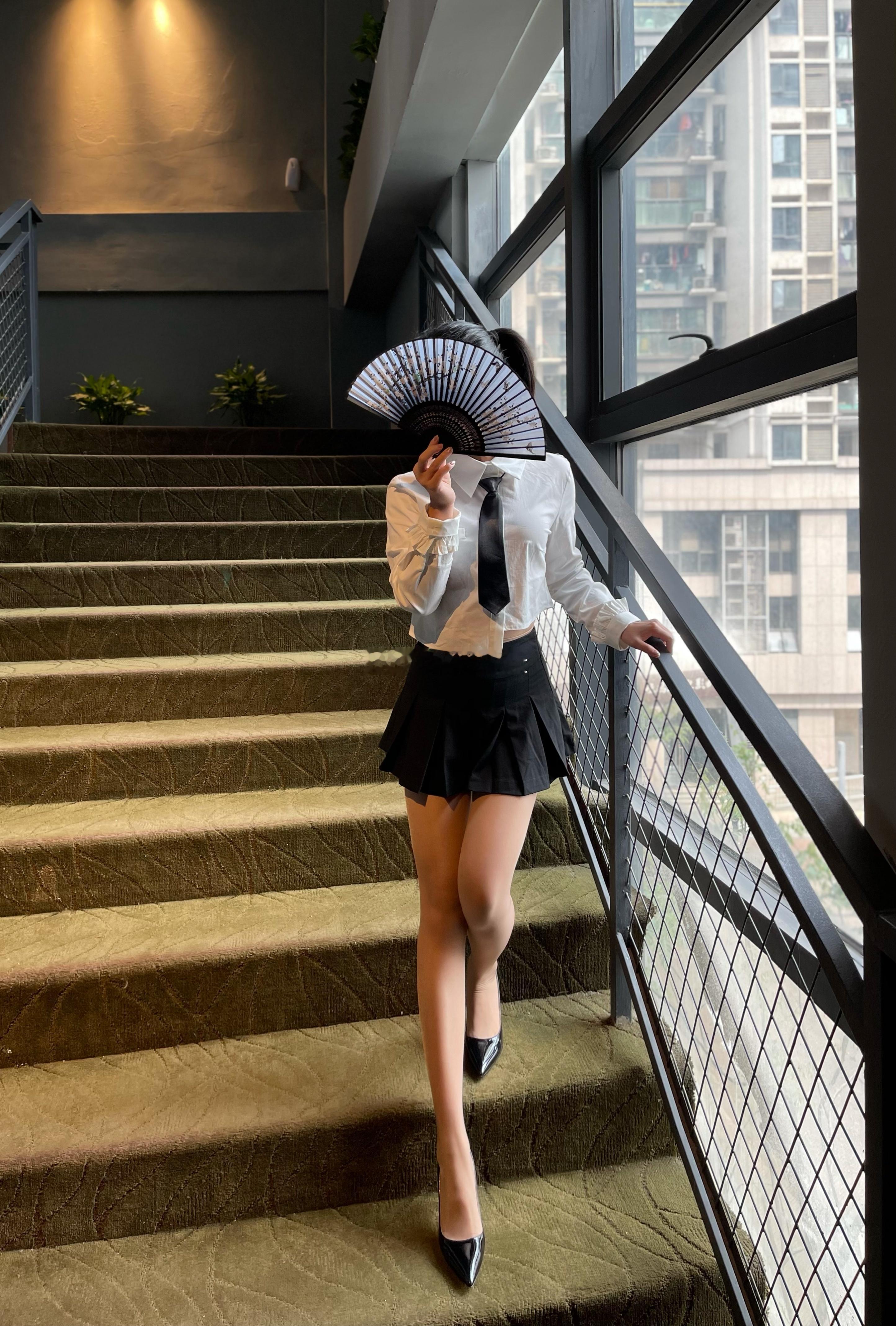 关于你们感情问题 我建议全部分手 和我在一起💋 ​​​
