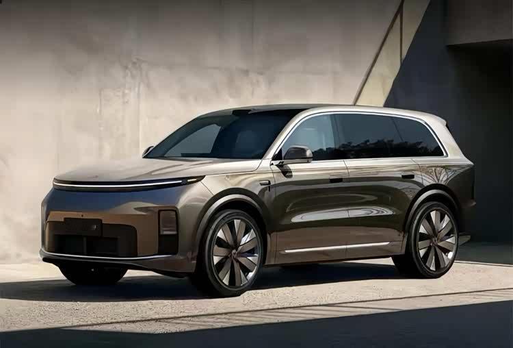 全新理想L9 Livis将于北京车展发布

这次理想直接把家底亮出来，售价55.