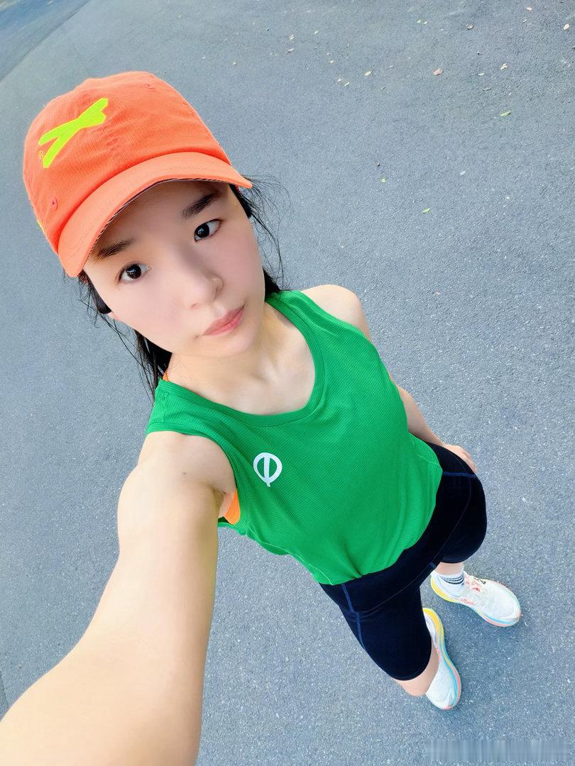 跑步[超话]  晨跑14K | 努力，是对生活最好的态度运动打卡运动就是坚持跑步