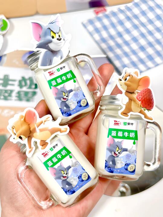蒙牛×猫和老鼠电影的联名奶直接给我爽到了