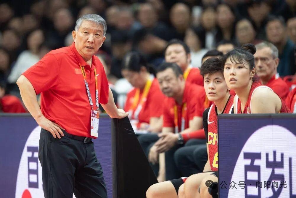 宫鲁鸣指导对中国女篮的贡献有哪些宫鲁鸣第一次执教中国女篮重塑队伍，培养出隋菲菲、