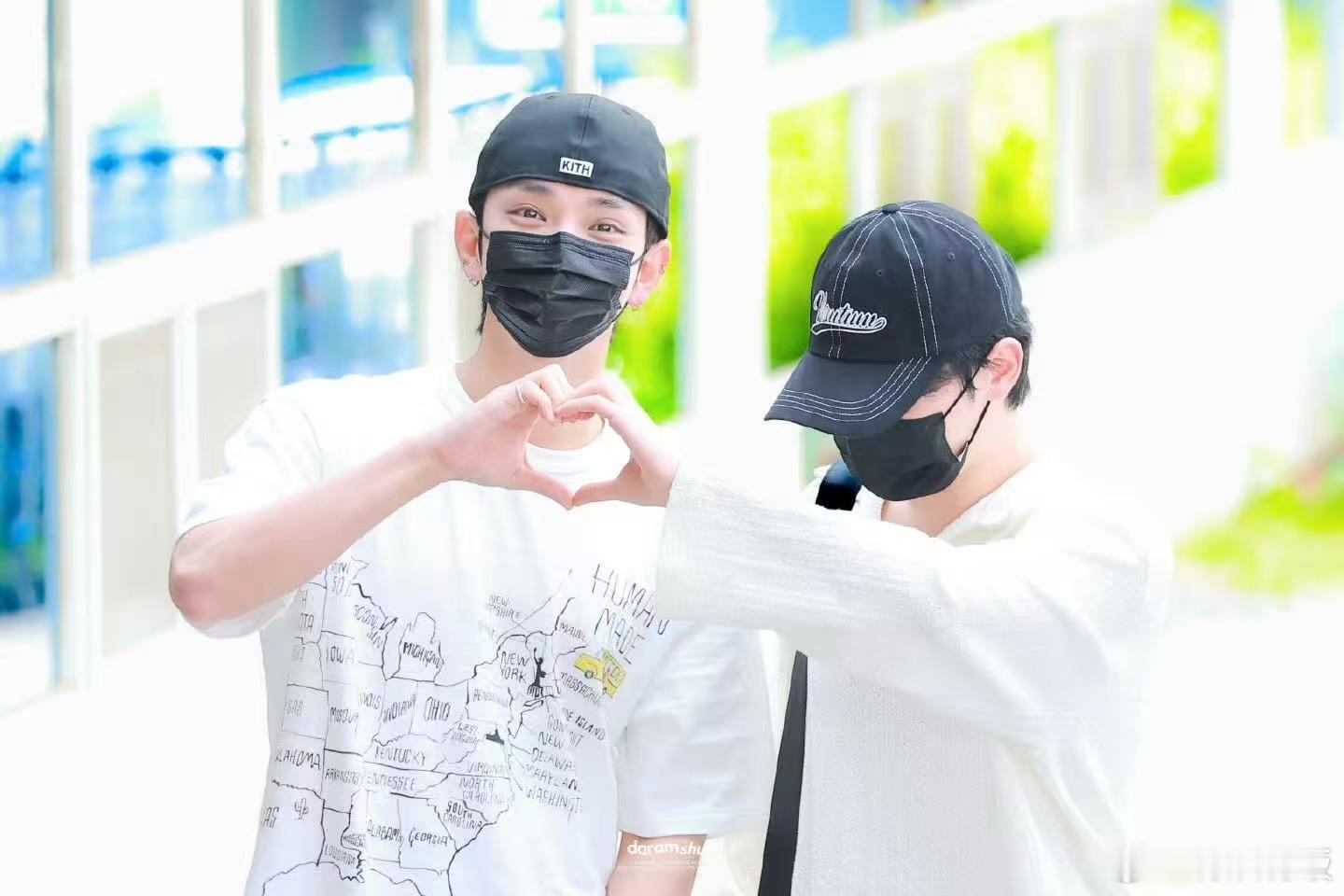 seventeen出发上海seventeen出发上海签售seventeen出发上