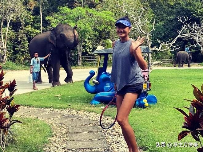 谁的青春里没有瞿颖？
 
她是中国初代国际超模，175cm大长腿，气场碾压半个娱