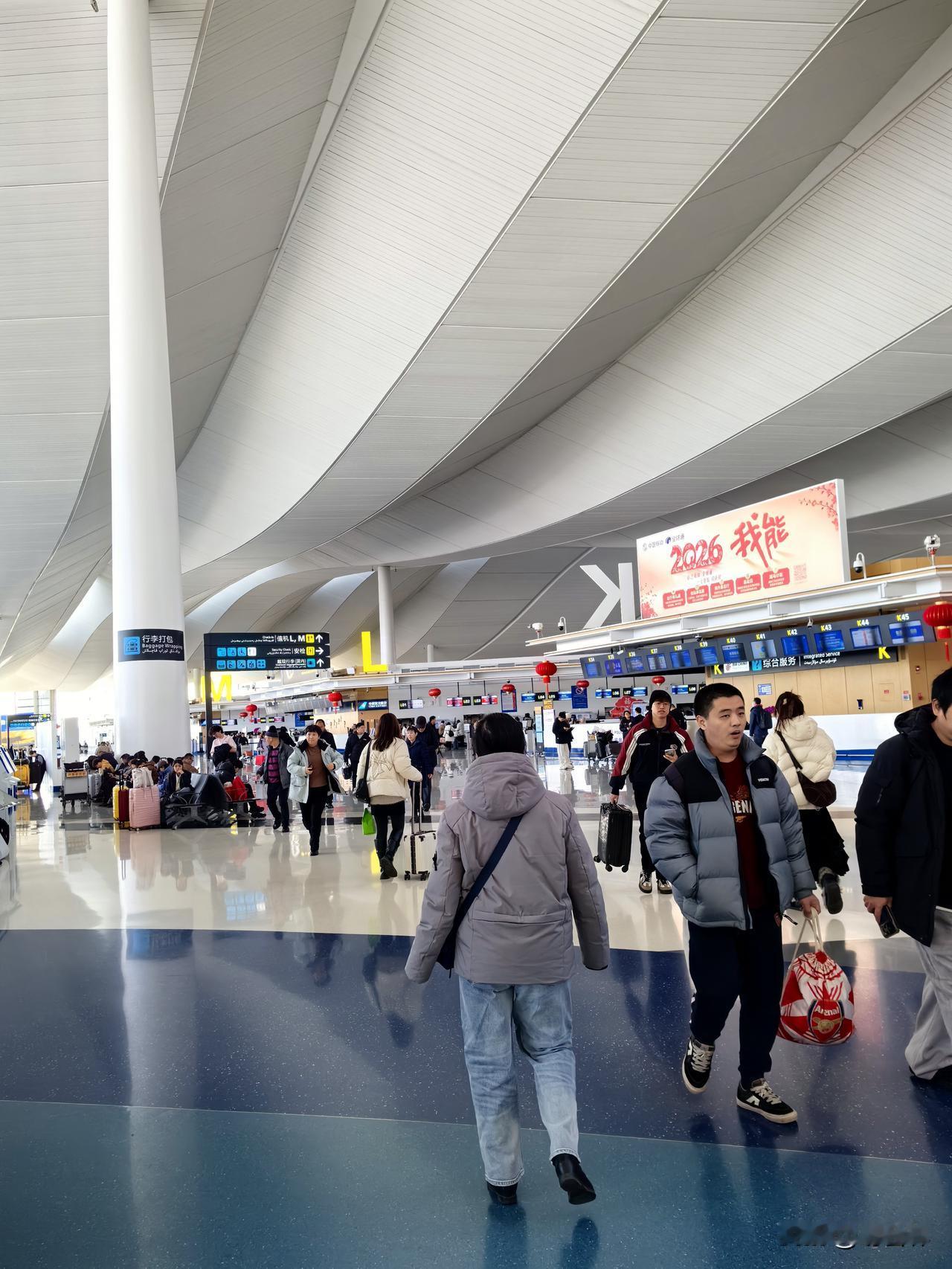 2026年春节假期结束，这是我2月25日（正月初九）中午实拍到的乌鲁木齐天山天山