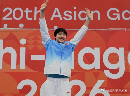 于子迪亚运后首秀卡位晋级 长池2分06秒10，短池2分11秒23，差了近5秒。这