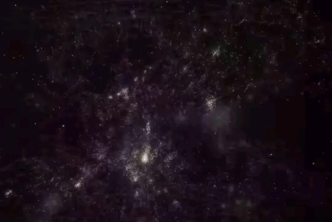 气球吹大，皮会薄，会破。 科学家用这个教我们理解宇宙。

可他们没说的是：气球有