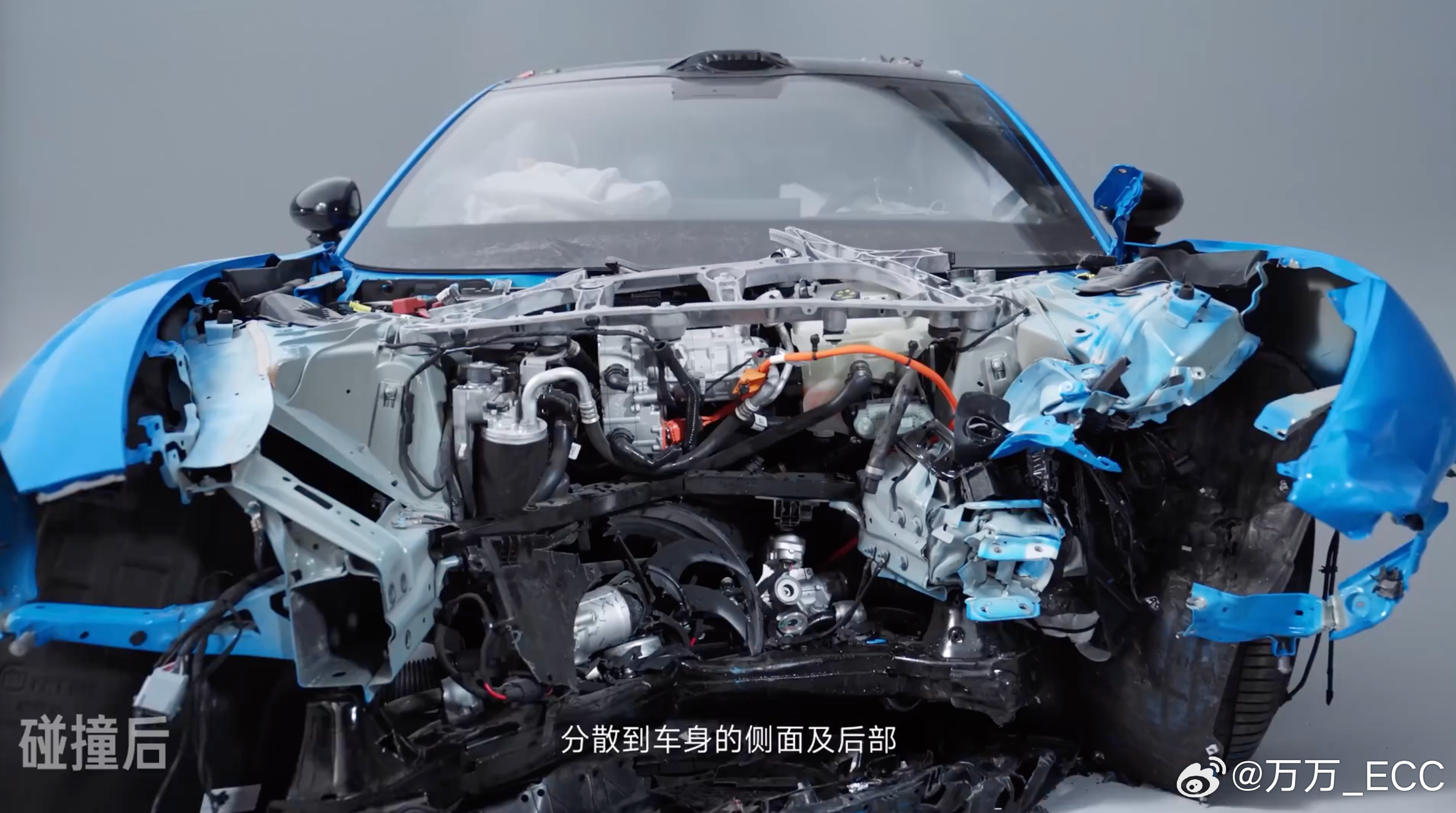 小米今天又做了一次拆车，由 SU7 系列工程总监张超出镜，把新一代 SU7 实验