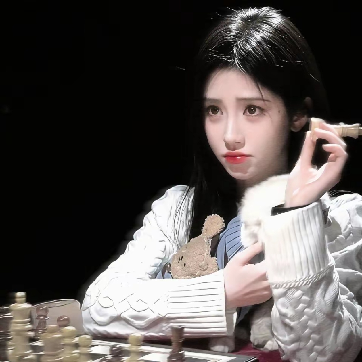 鞠婧祎棋局变装 这个婧祎怎么这么萌😻 