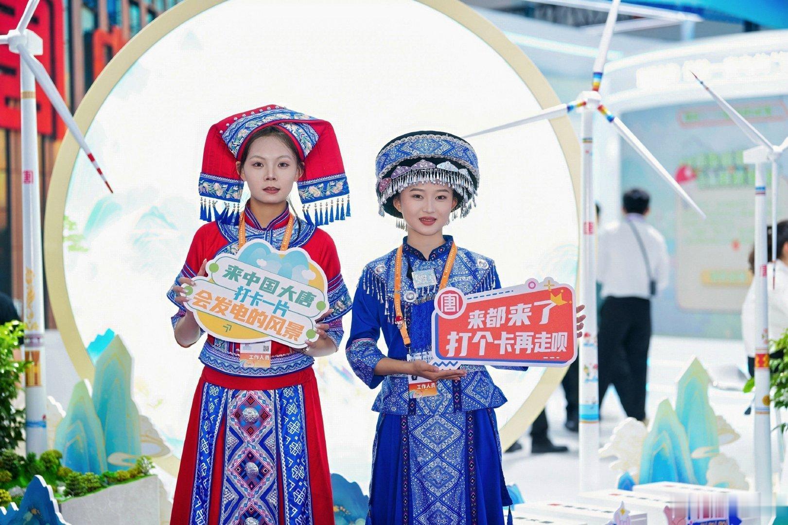 今年南博会让我知道了何为绿色能源 南博会不会让大家失望的呀，而且也是能够看到了真