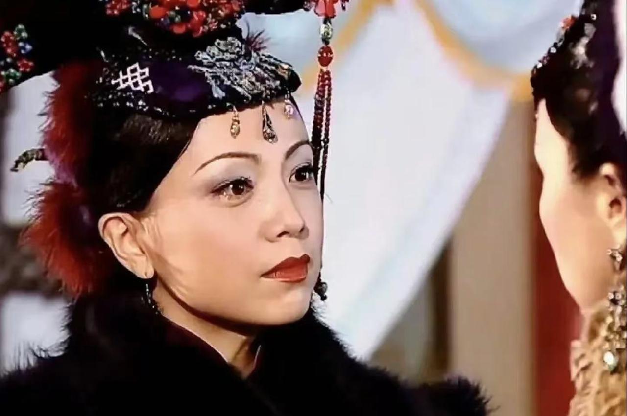 不得不说，21年前的《金枝欲孽》，每个角色都无法复制，也无人超越！
最近看到一个