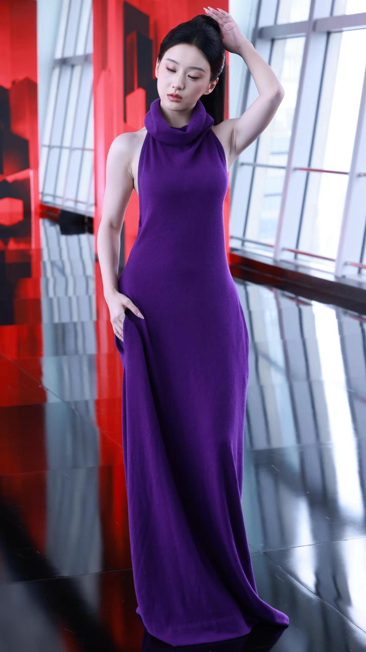 包上恩超近距离怼脸拍，这皮肤还需要美颜？。明星生图就是精修图包上恩 生图 妈生脸