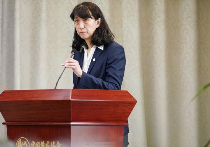 赖亚文当选中国排协主席  今日中国排球协会第八届会员大会在北京举行，赖亚文当选新