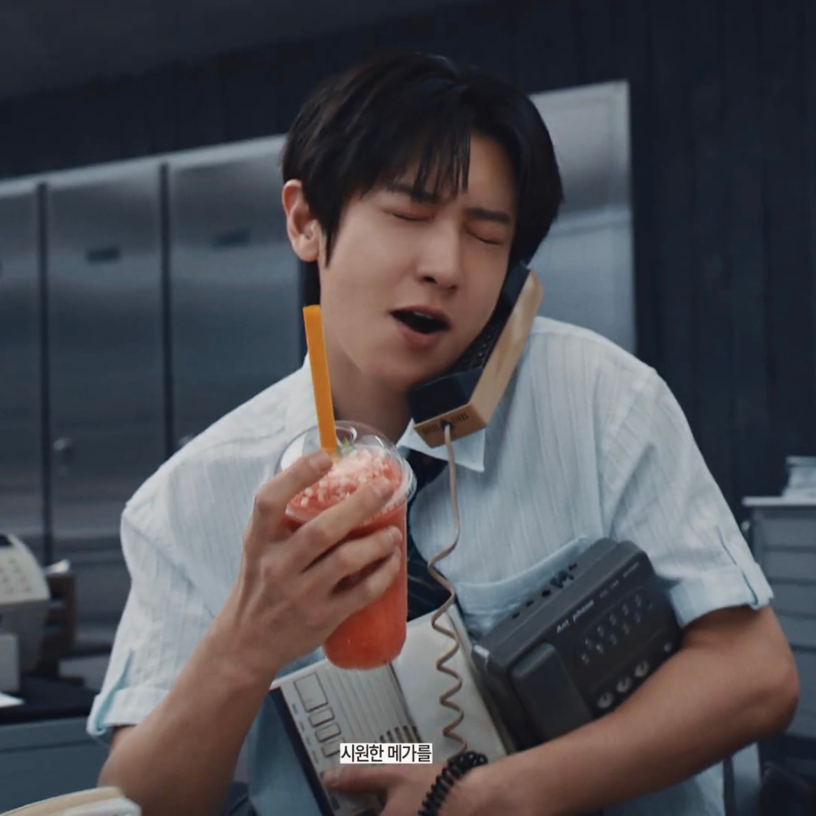 朴灿烈 🍒朴灿烈唯一官方门面灿烈好可爱呀!!