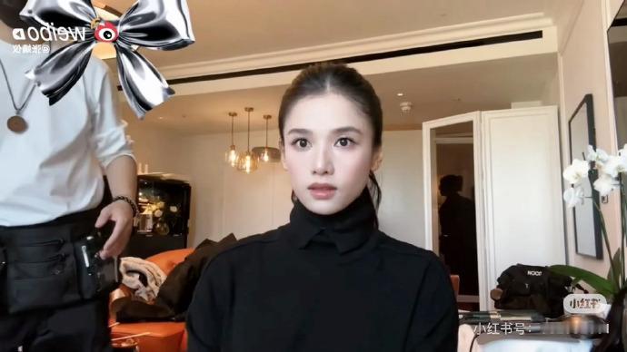 张婧仪的脸镜像过来有任何区别吗张婧仪极致对称的脸镜像测试挑战来了，张婧仪这张脸翻