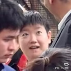 世萌一圆圆的脸蛋可以捏捏吗？ 