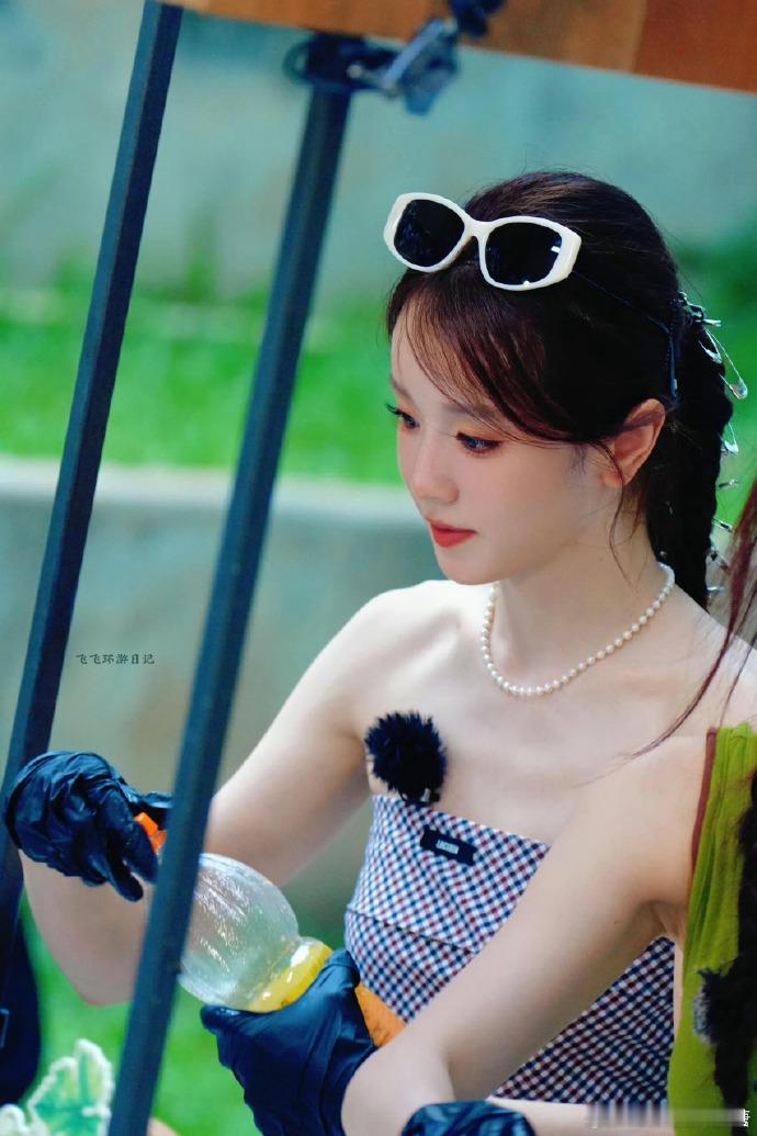 花少8开录张雅琪送王可花少小妹接力张雅琪送王可花儿与少年很难不感慨花少的情谊，往