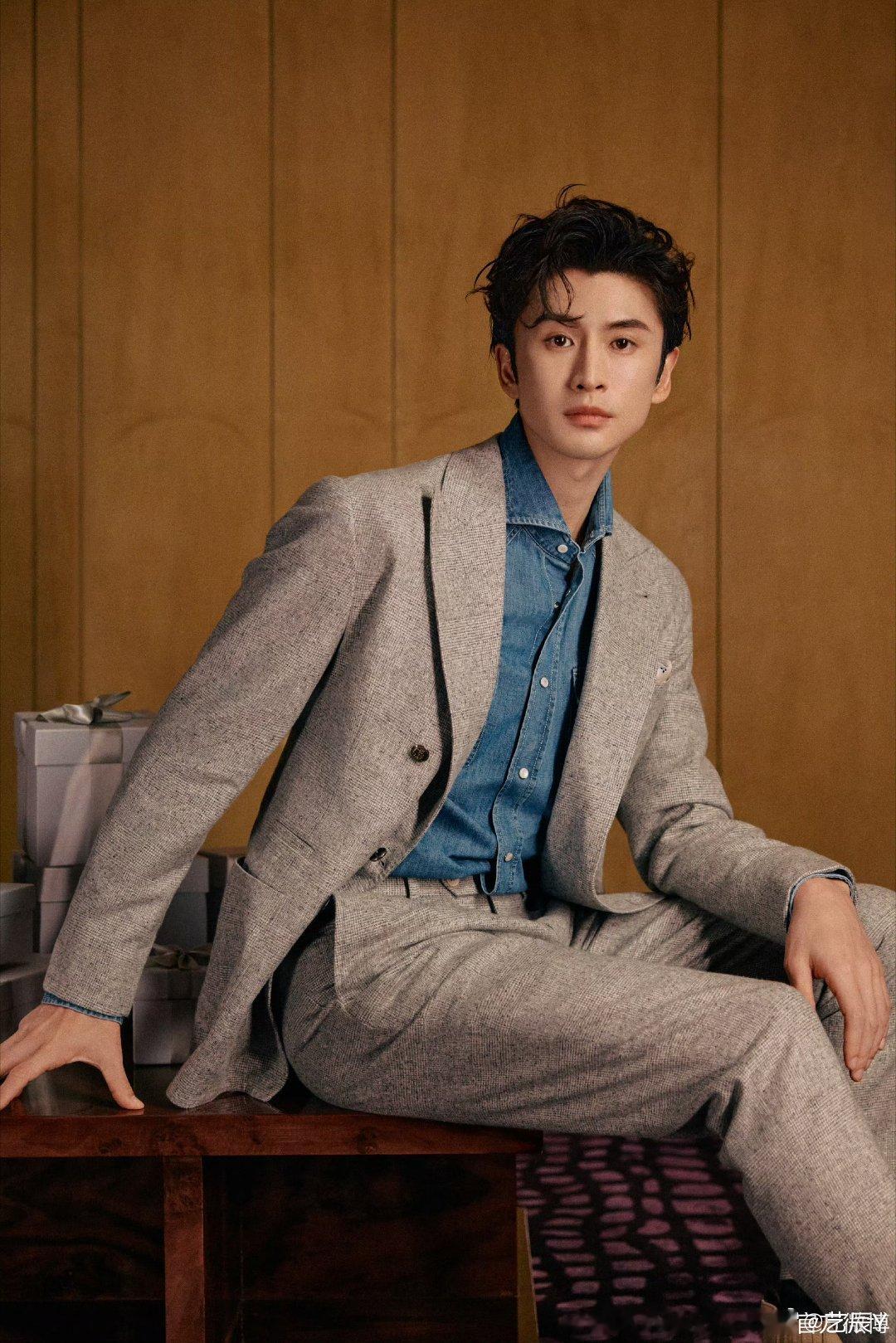 张云龙来战 zyl张云龙萧逸寒 你是千万星星中的一颗，却是我的浩瀚宇宙