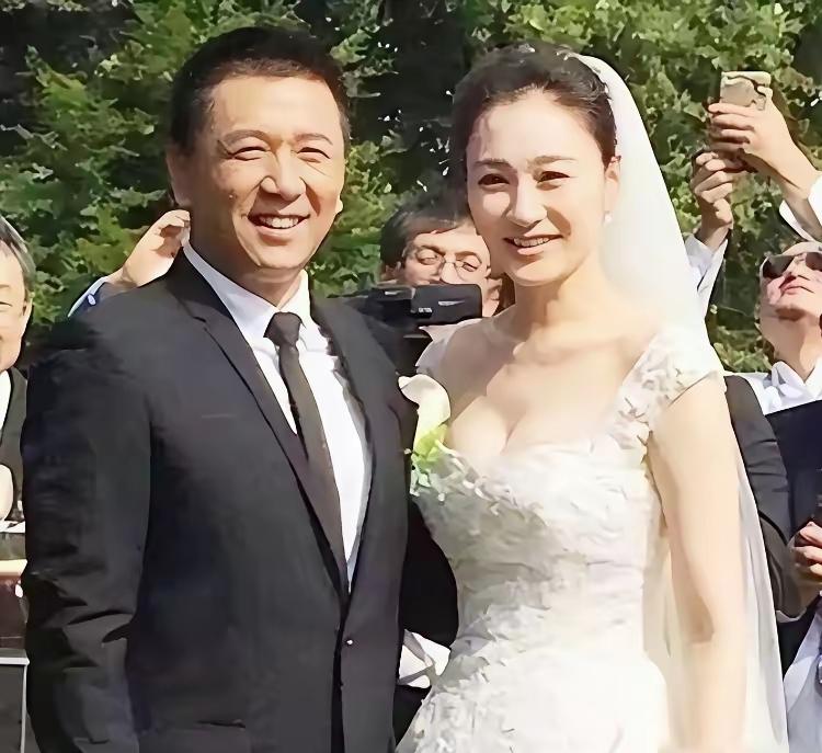 李小冉和徐佳宁领证时约定好选择了丁克，据说还是徐佳宁先提出来的，两人结婚11年也