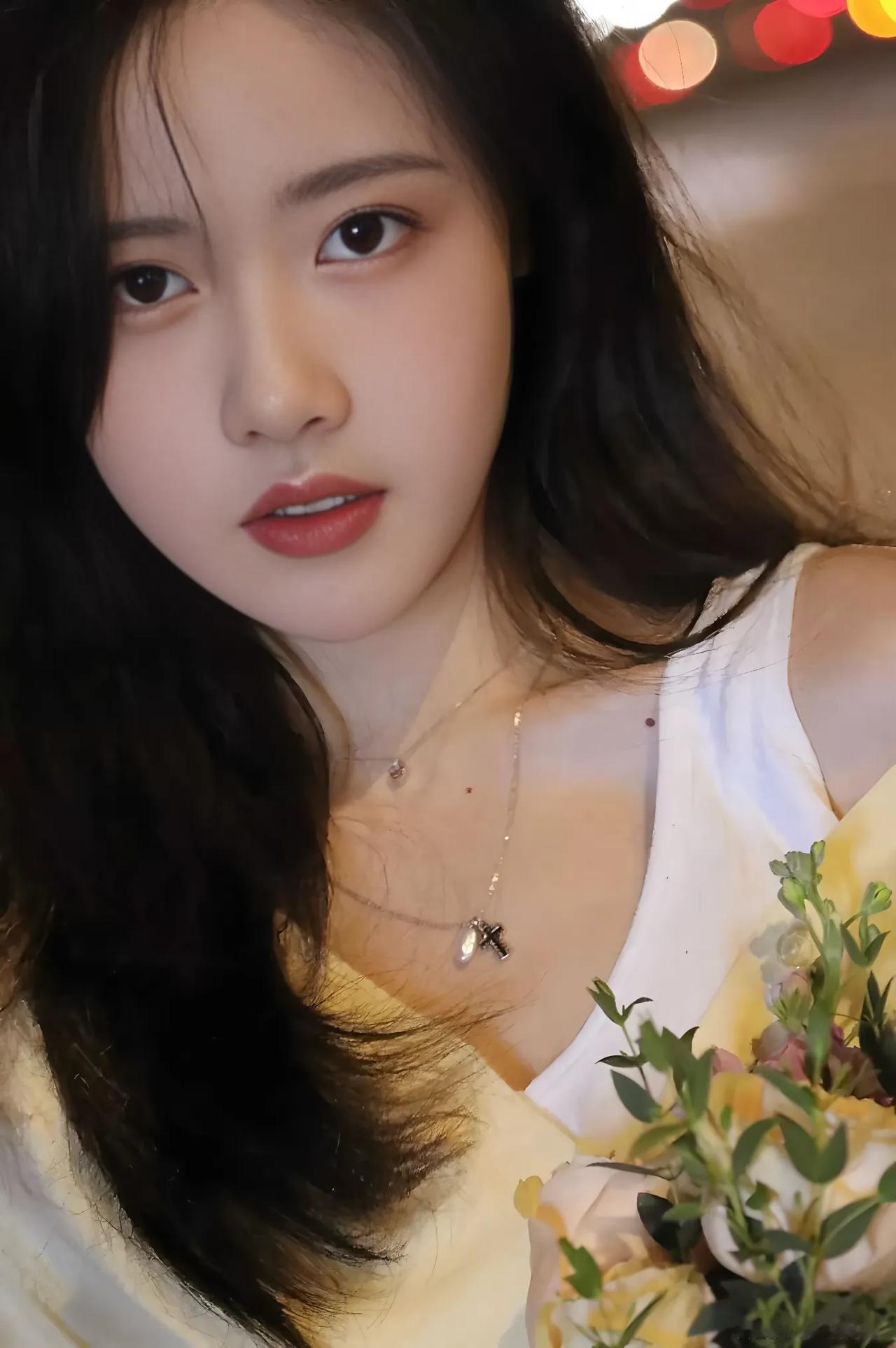 拿出了我珍藏已久的美女图[奸笑][奸笑][送心][送心]