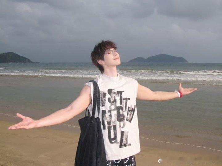 我找茬都说不出颜安这种话颜安真的太让人安心了，说话做事都透着真诚与温柔，清醒通透