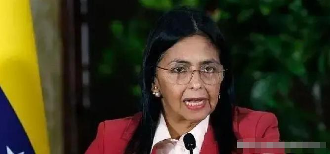 委内瑞拉这次可真是闹大了，全国上下都被逼急了眼！

他们的代总统居然亲自带队，领