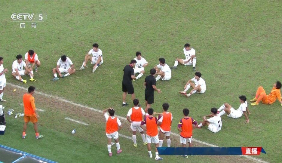 90分钟比赛结束，双方战成0:0，接下来进入30分钟加时赛。 ​​​