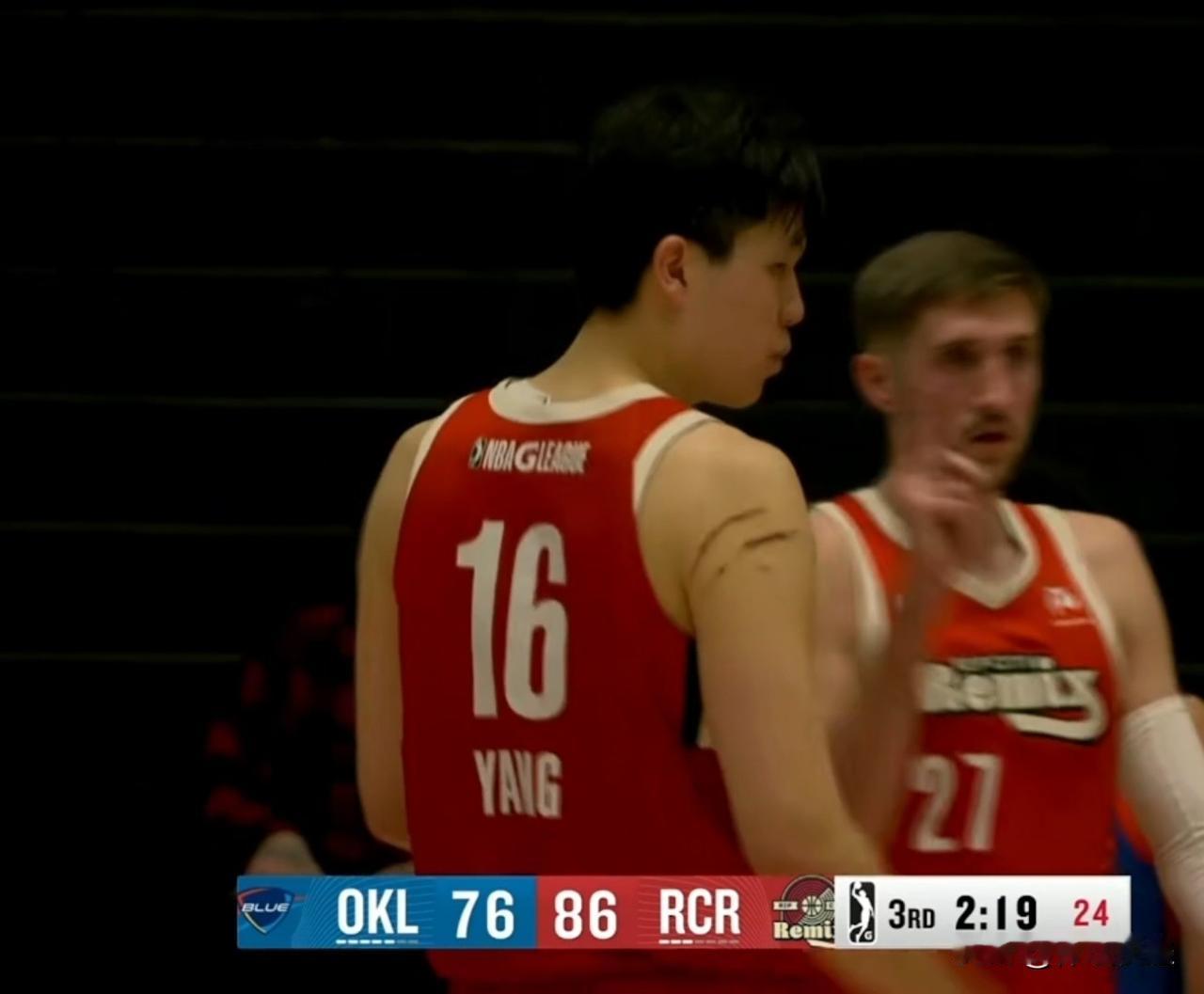 杨瀚森G联赛大杀四方带领撕裂之城混音战胜俄克拉荷马蓝色队。本场比赛杨瀚森得分再次