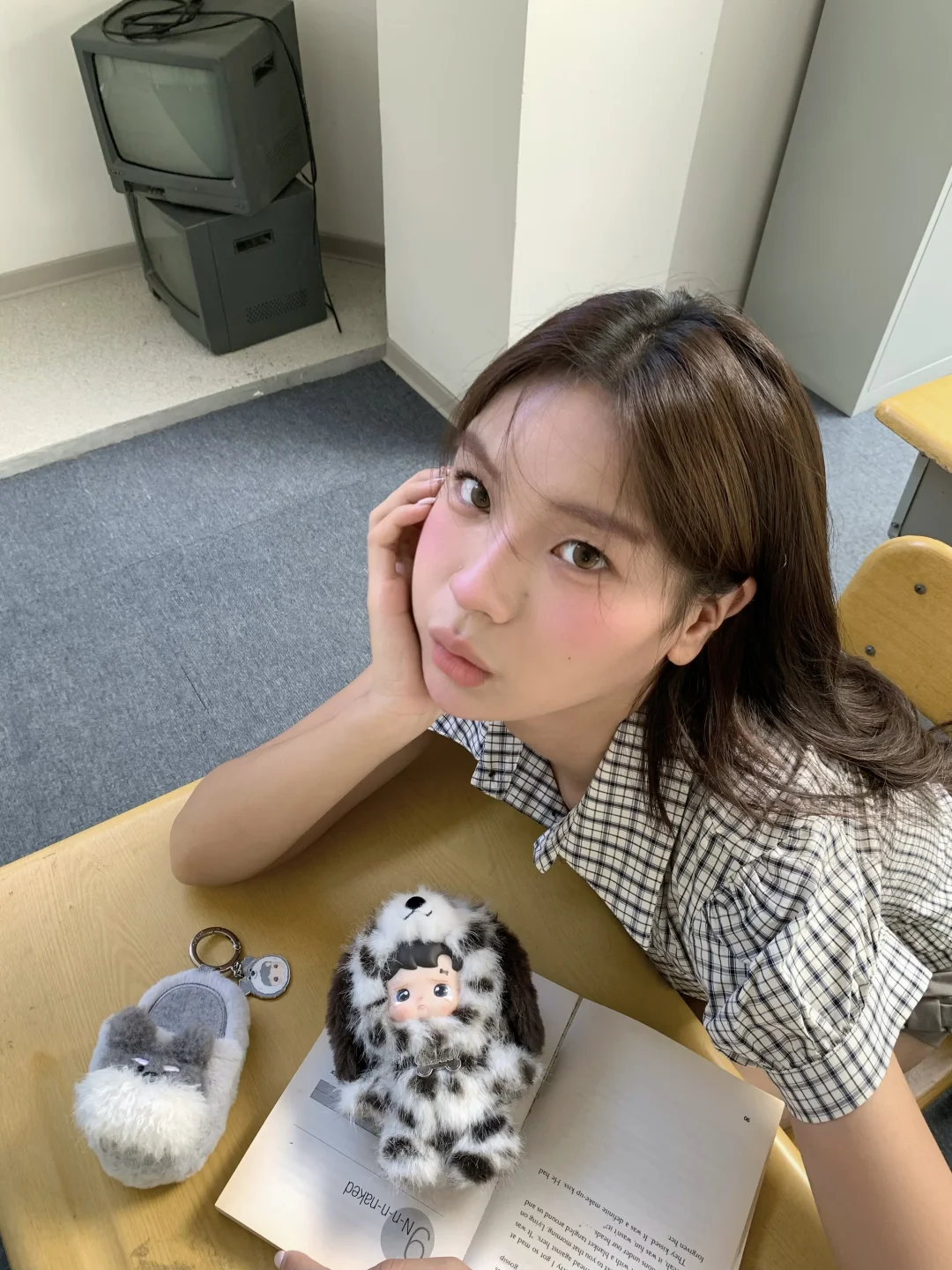 坐在我前面的女孩