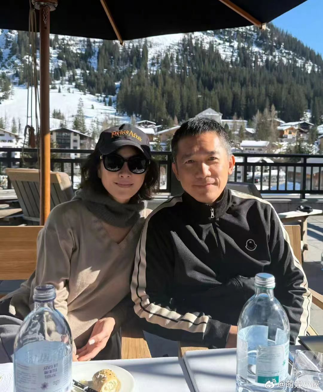 在脱口秀听到梁朝伟赚钱有什么用 幽默输出高能量观点！人生不止传宗接代，自我价值更