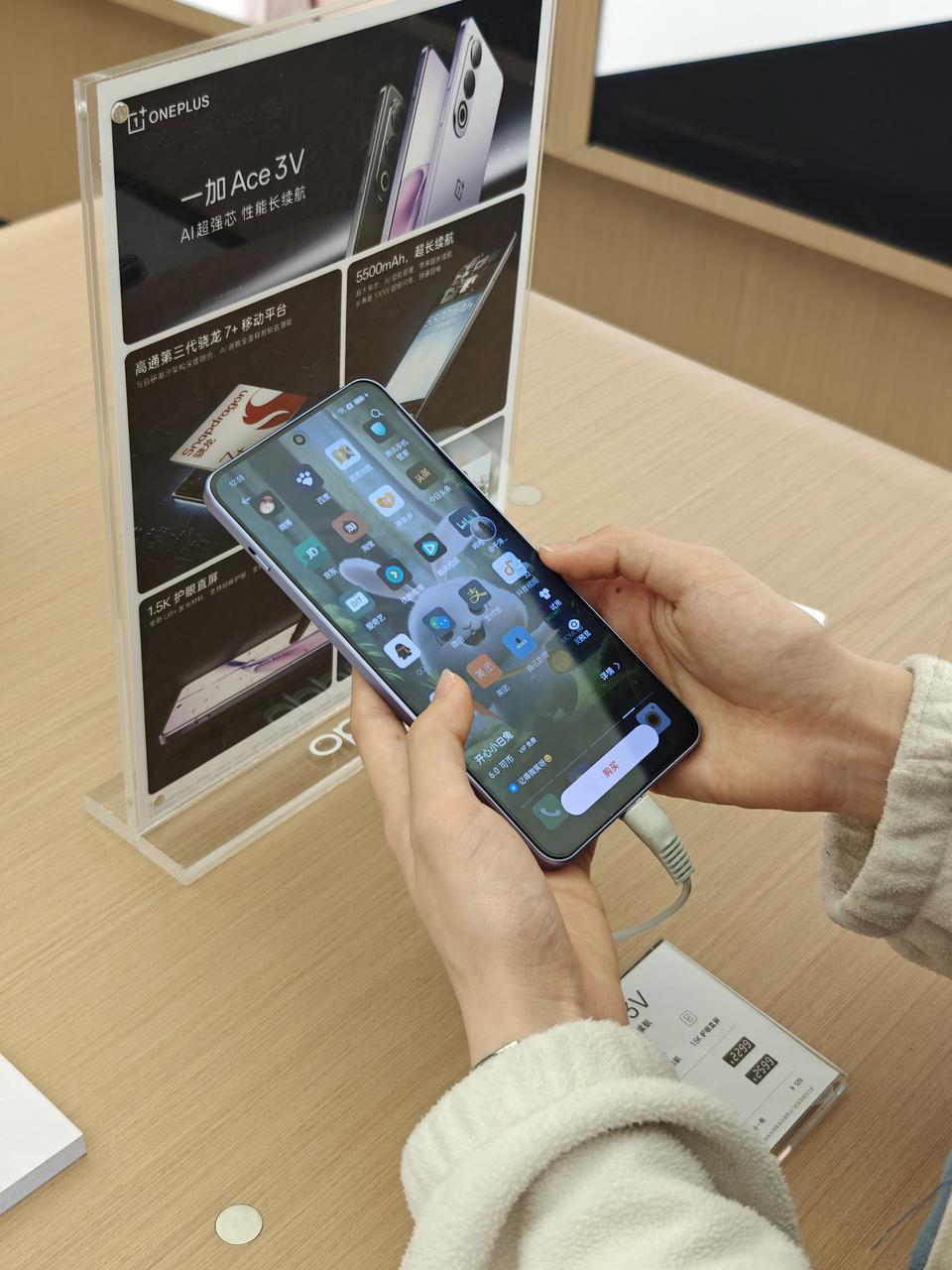 iPhone也是会卡的！用了三年的iPhone 12，玩原神不到10分钟就开始发