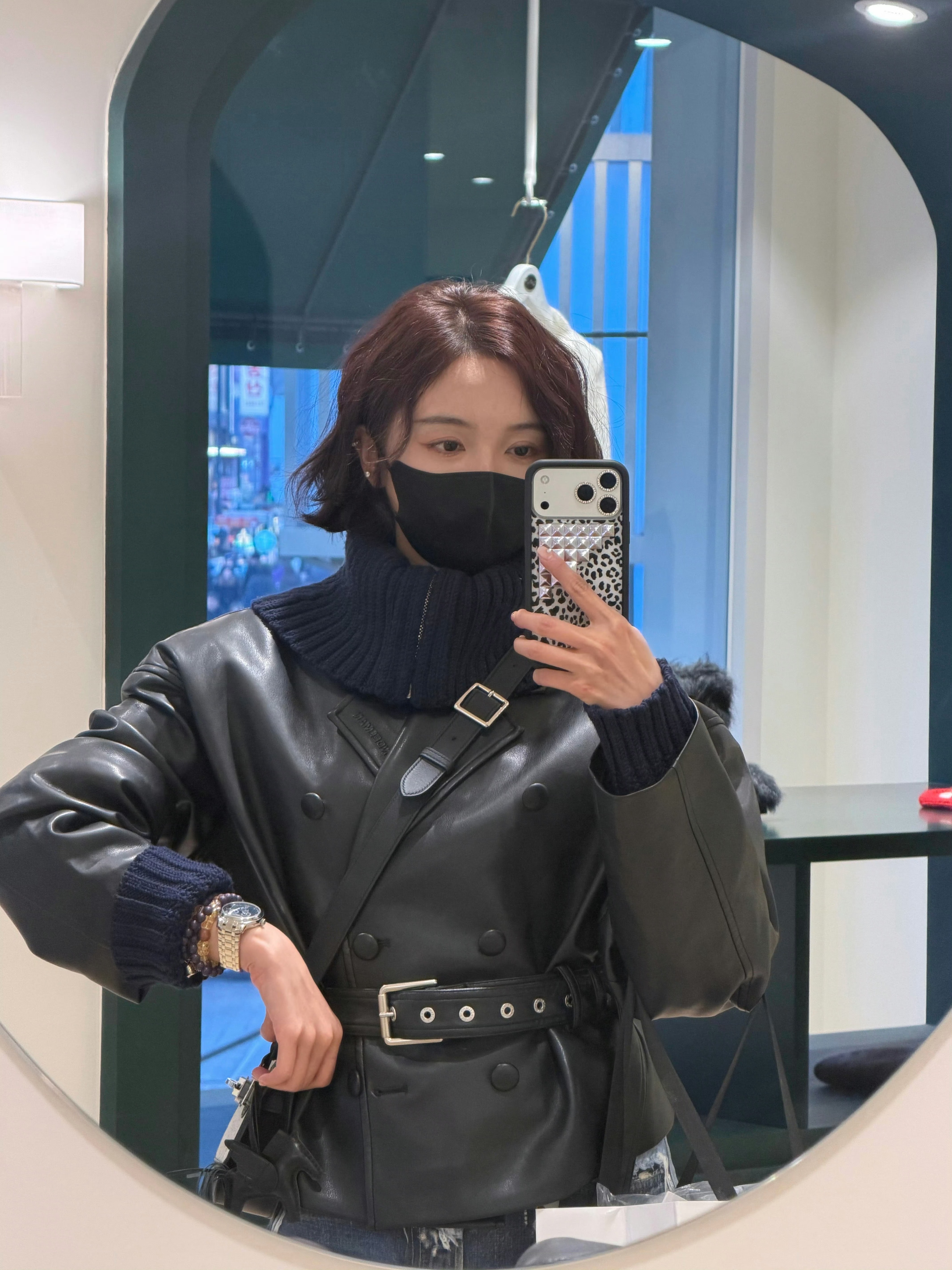 吴宣仪剪了短发.吴宣仪晒短发造型 吴选这后面编辑的三张live图都好帅啊