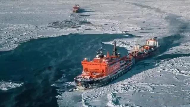 三艘10万吨级巨轮顺利抵达江苏，美国眼红不已：必须立即禁止！

美俄两国是全球数