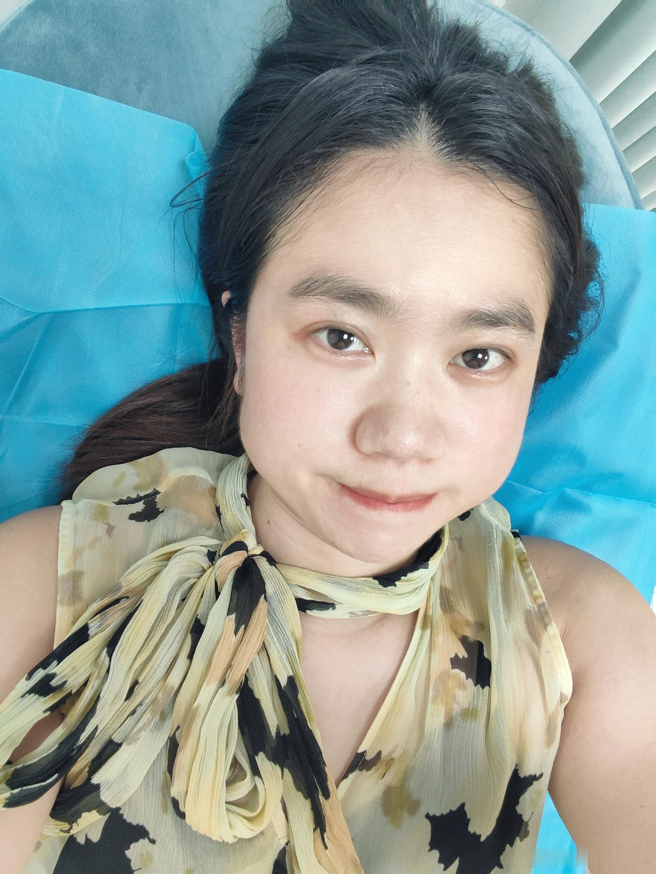 我看到对面那个她的妊娠纹了。 漯河·漯河市中心医院