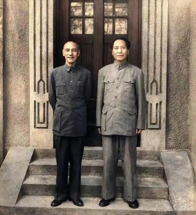 这是毛主席和蒋介石唯一一次也是最后一次合影。 