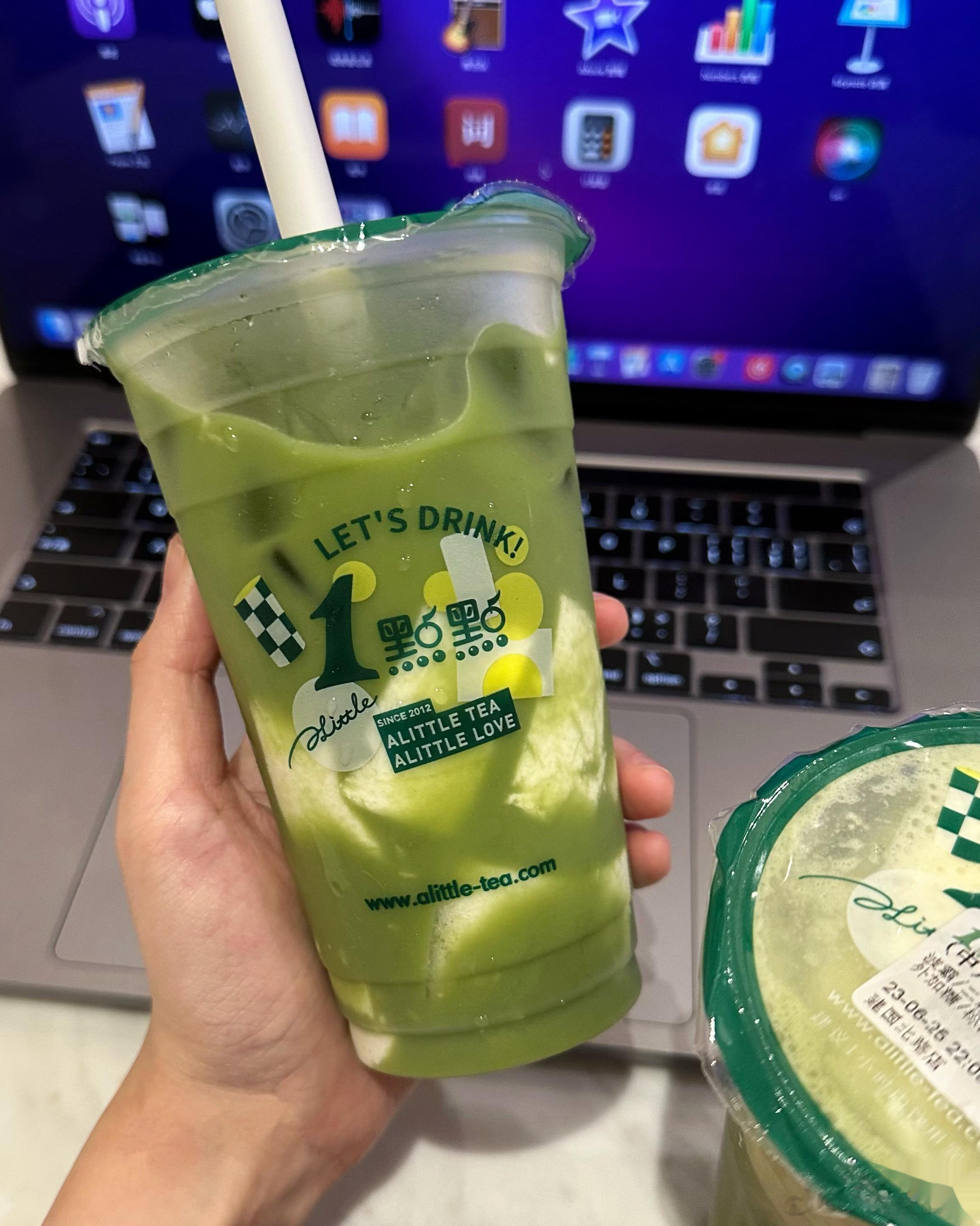 一点点抹茶大法🍵 低卡 可瘦  ✔️抹茶+椰奶冻（这杯很火 但是会有一丢丢失望