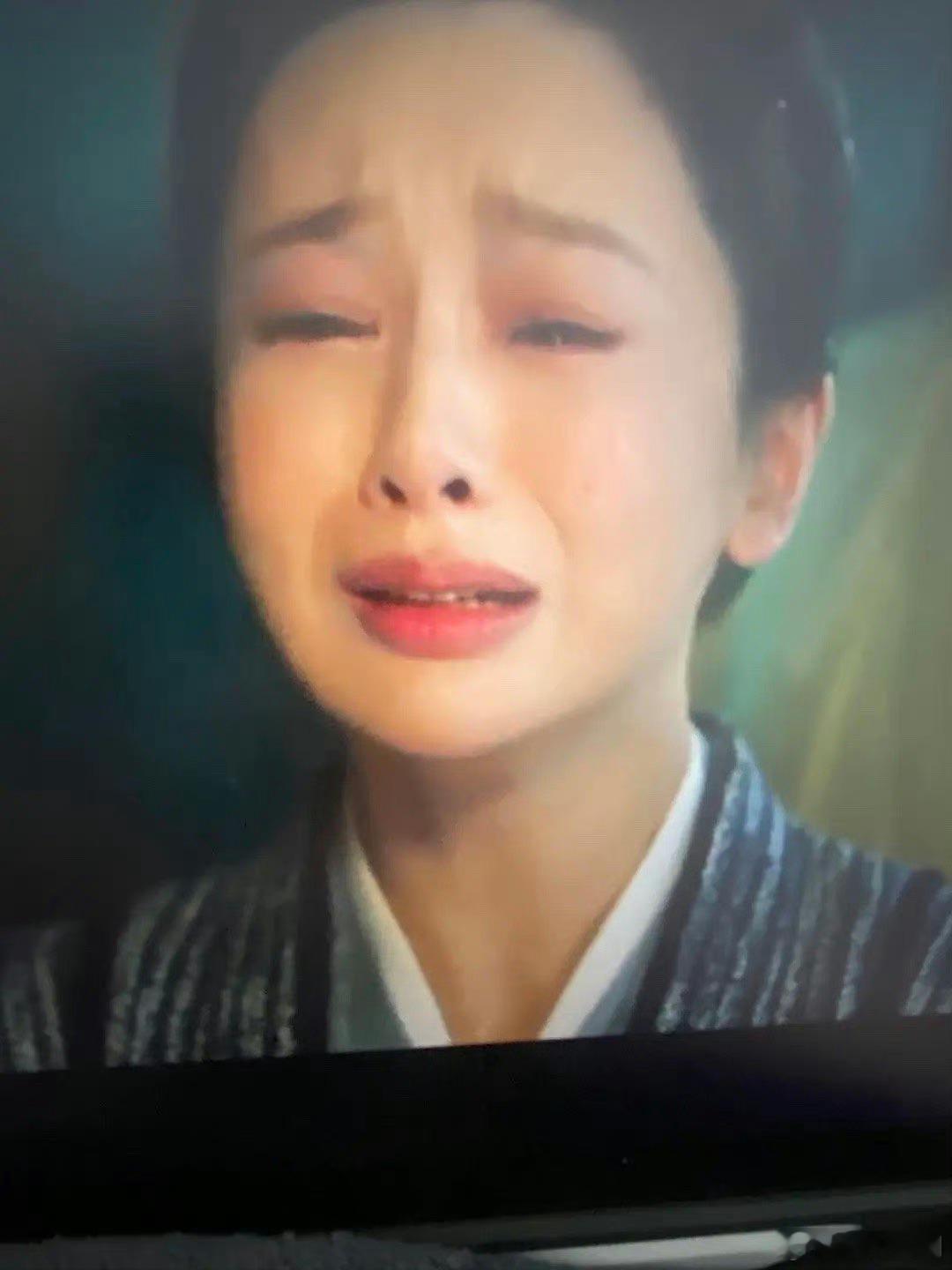 杨紫的哭戏为什么这么久了一点进步都没有？ ​​​