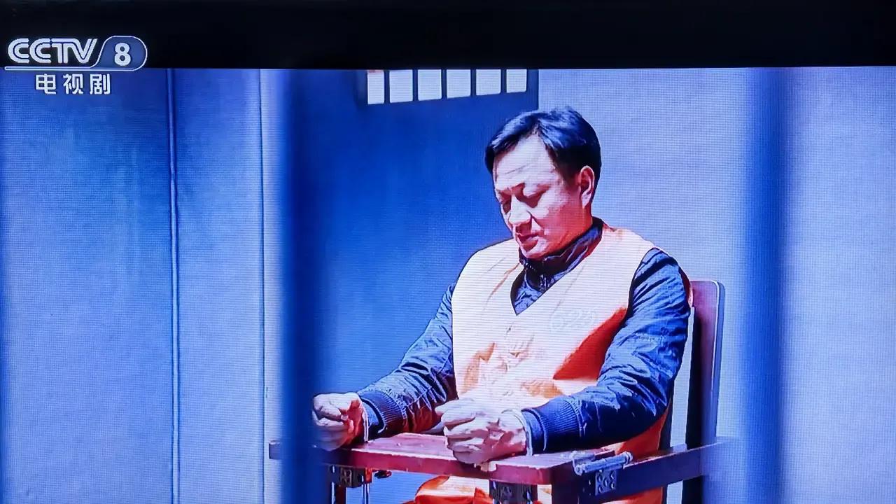 如果他这次不出问题，不被纪委抓去送看守所，如果龙思明所长培训指纹采集出来，没有碰
