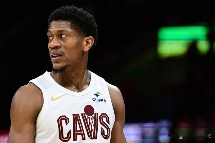 交易来了！北京时间2月1日中午，NBA本赛季第二笔交易出炉：国王与骑士队达成交易