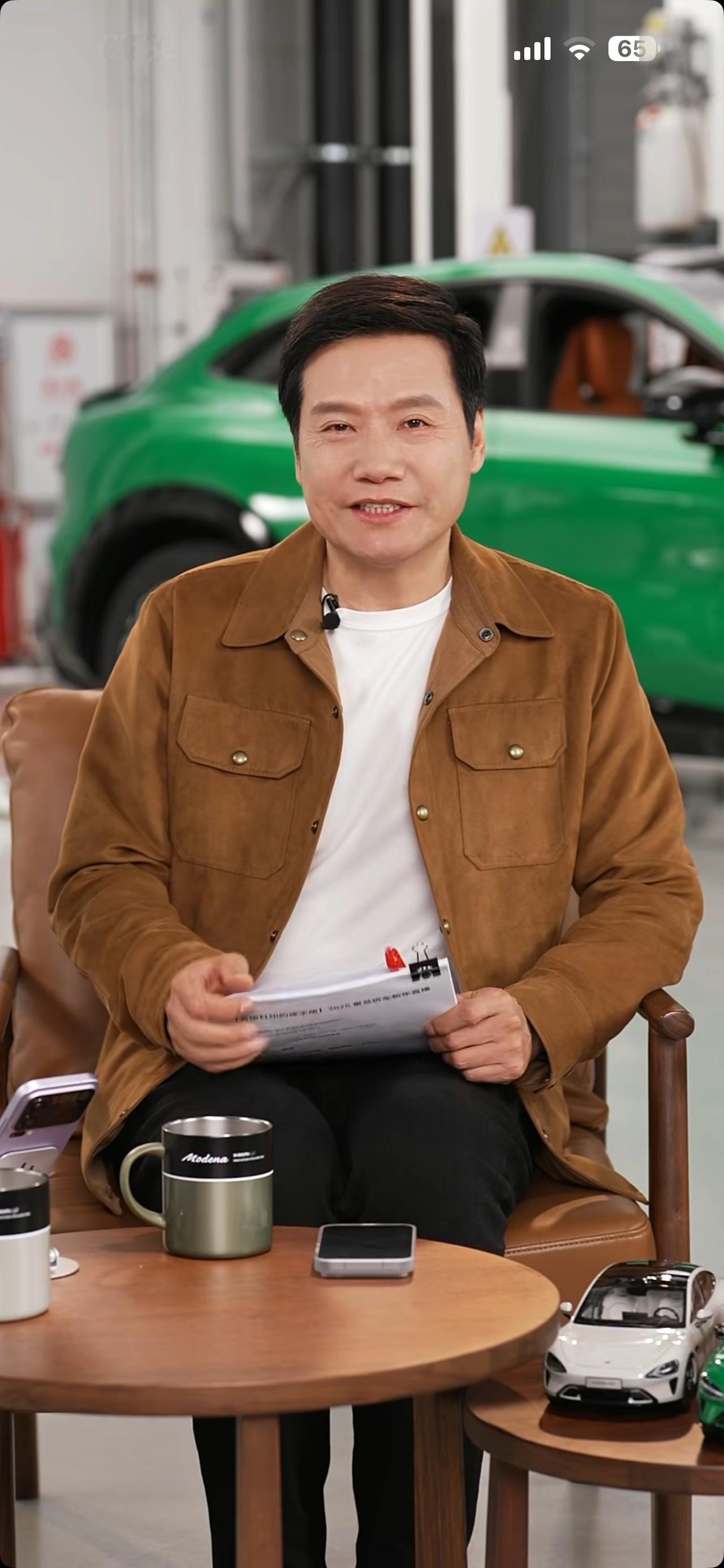 雷军直播拆车预计要持续四个多小时！@雷军 称这是2026新年首场科技大型直播。